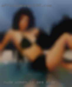 nude women in sea side